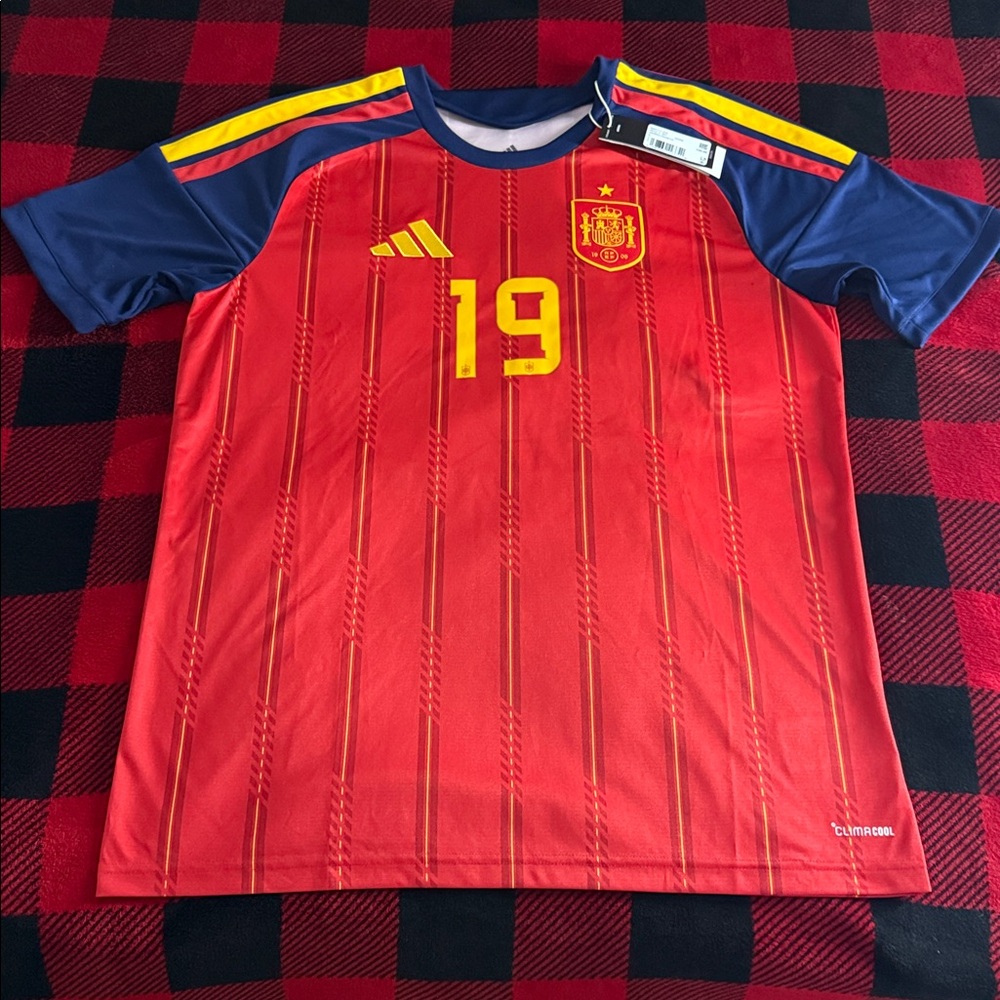 Spain 🇪🇸 #19 Lamine Yamal 2026 FIFA World Cup Adidas Home Jersey - Picture 2 of 11